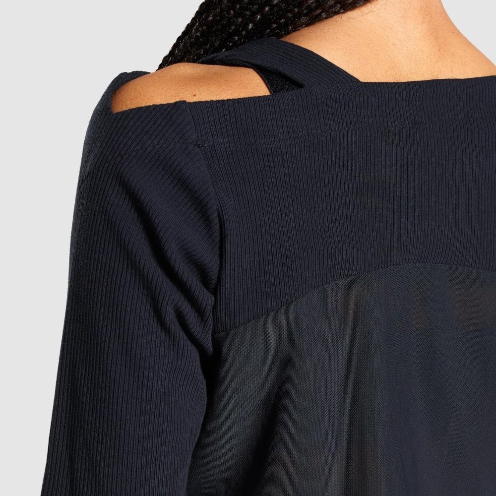 Gymshark Studio Sweater - Picture 5 of 11